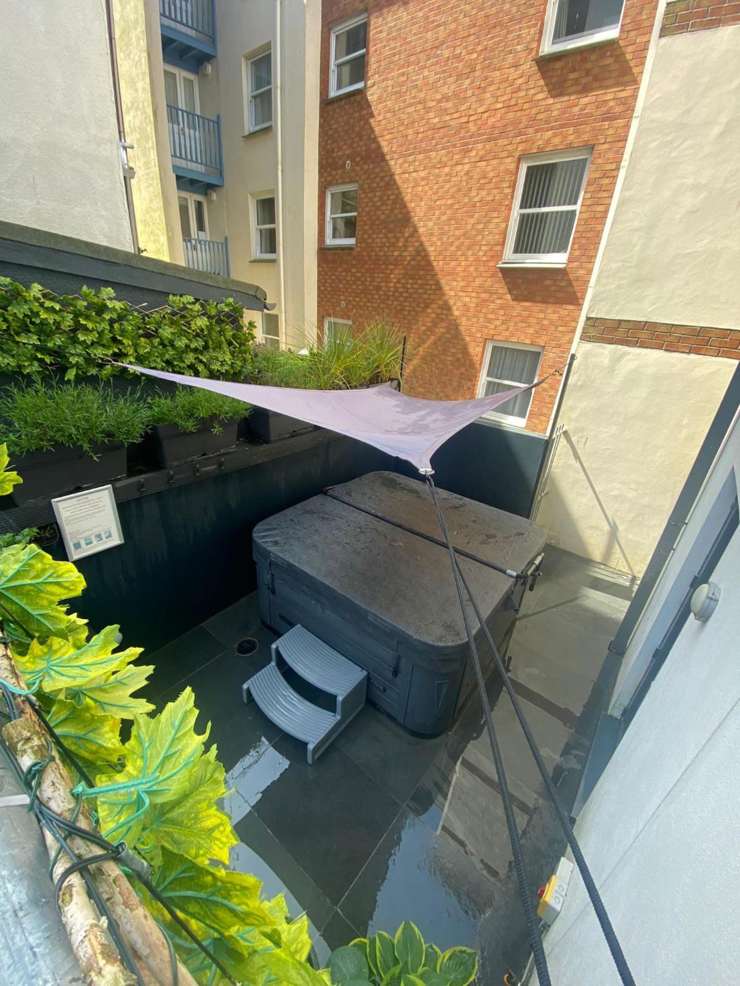 3 The View Apartments Ilfracombe - Hot Tub, Parking, Lift, Ev Kültér fotó