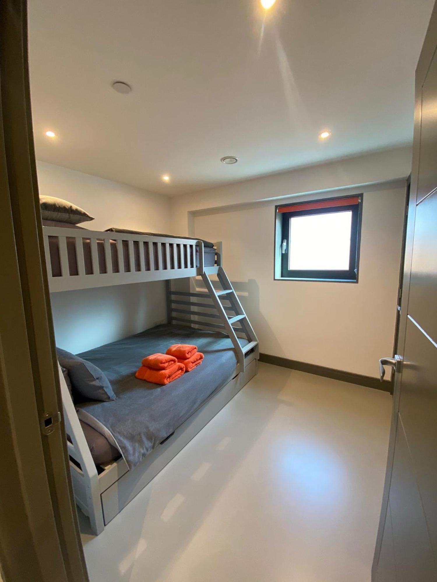 3 The View Apartments Ilfracombe - Hot Tub, Parking, Lift, Ev Kültér fotó